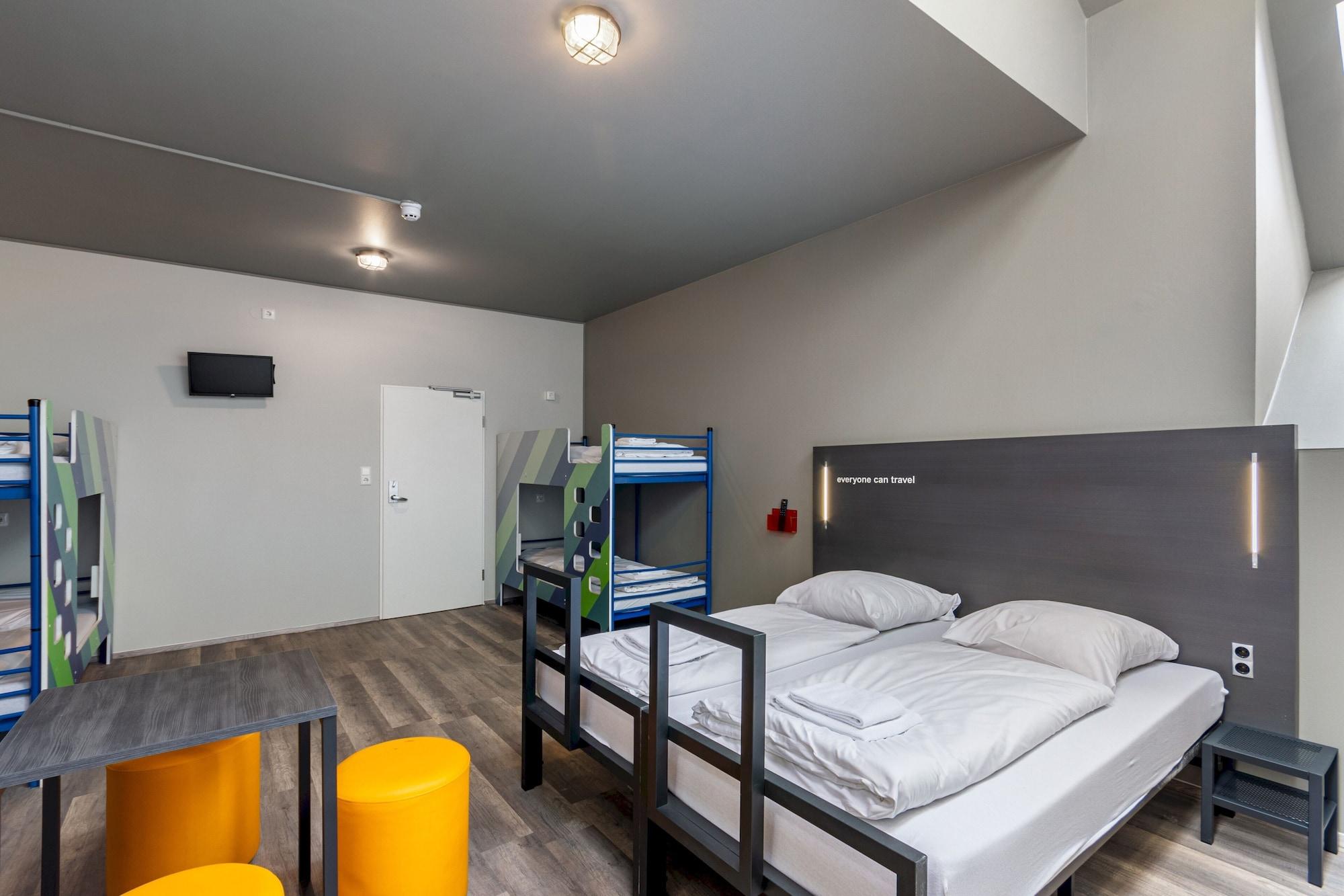 A&O Leipzig Hauptbahnhof Hostel Exterior photo