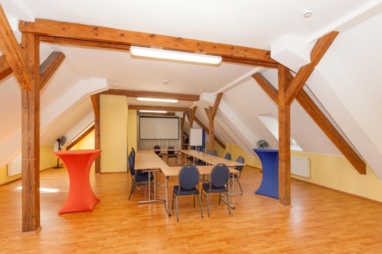 A&O Leipzig Hauptbahnhof Hostel Exterior photo